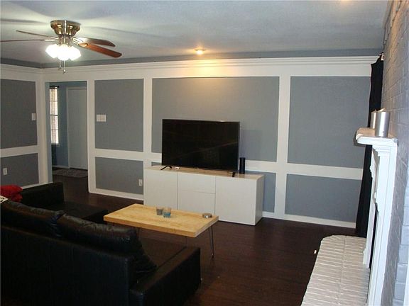 5th image of 4600 Mandalay Dr