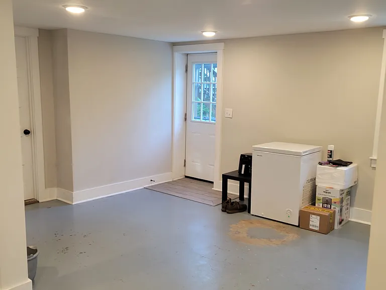 104 Lynn Dr — Photo 7