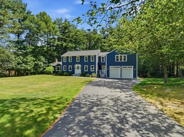 61 Stoney Weir Rd, Halifax, MA 02338