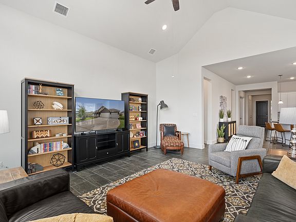 5th image of 109 High Plains Dr