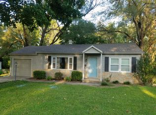 7533 Hardy St, Overland Park, KS 66204