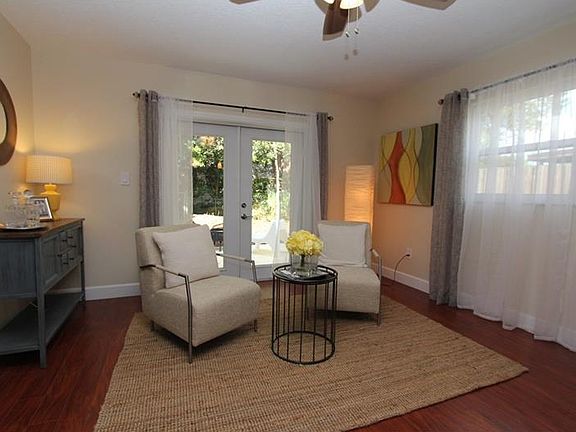 3rd image of 7101 Ivy Ct