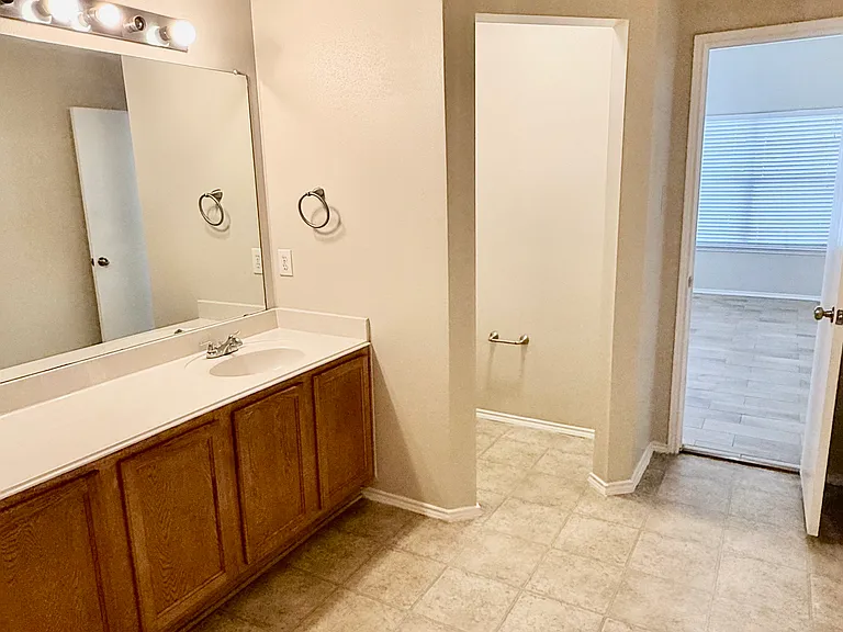816 Cheryl St #1 — Photo 22