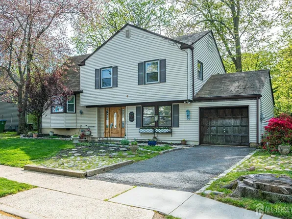 25 Hill Rd, Edison, NJ 08817