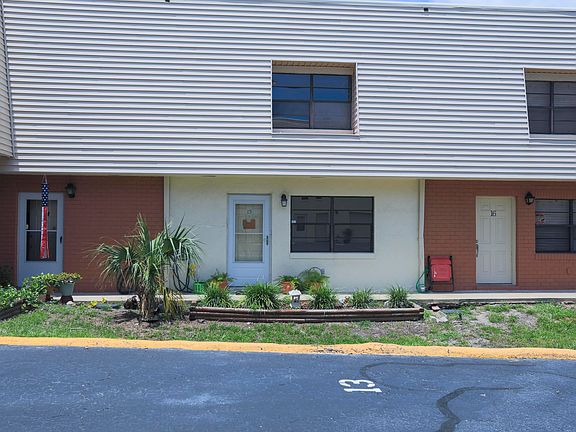 4th image of 375 S Atlantic Ave #150