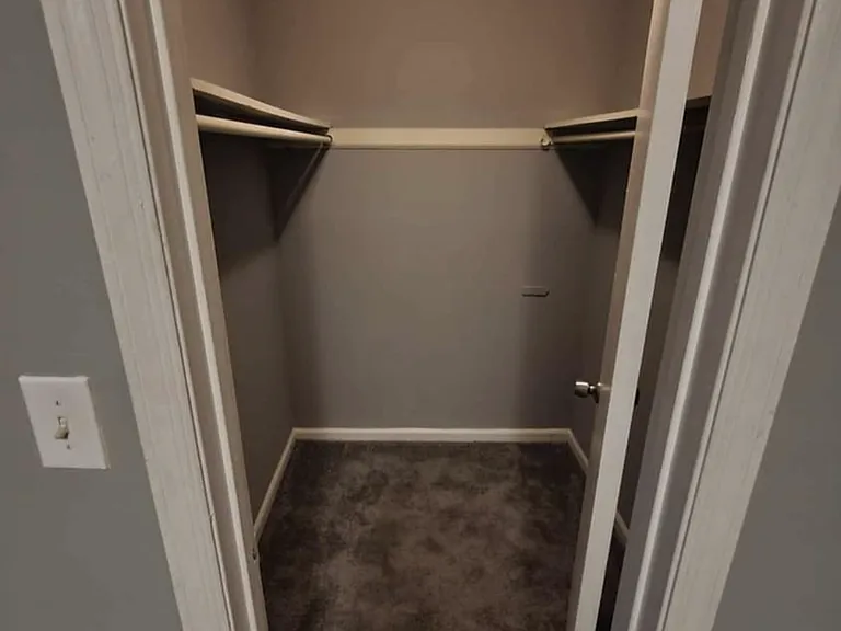8576 Creekwood Way — Photo 11