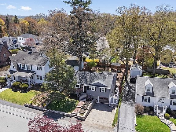 3rd image of 42 Virginia Rd
