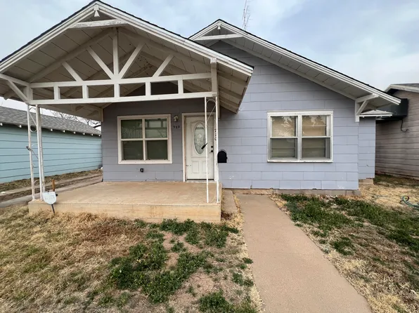 710 Independence St, Plainview, TX 79072