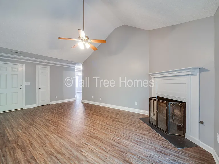 15 Peachtree Way — Photo 5