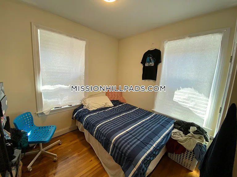 830 Huntington Ave #3 — Photo 16