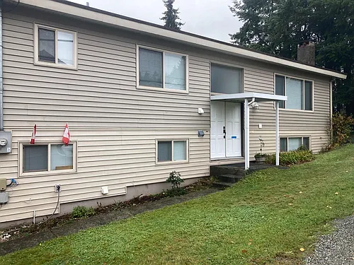 5704 Dundas St #UPPER Photo 1 5704 Dundas St #UPPER Photo 1