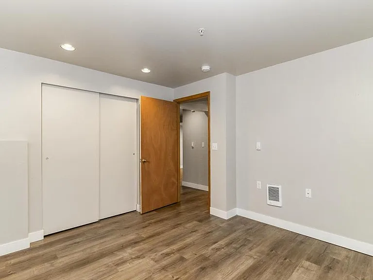 328 91st Ave NE #24 — Photo 17