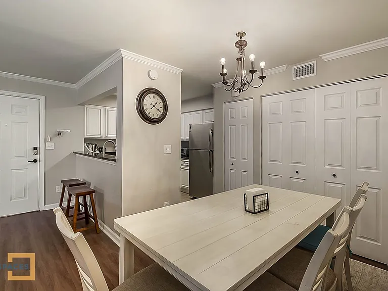 120 15th St E #2X2 — Photo 30