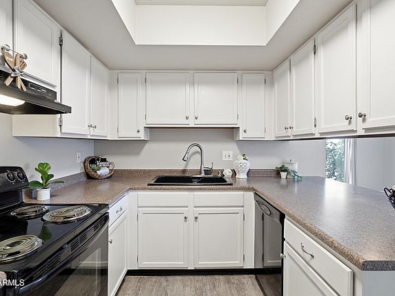 4th image of 1342 W EMERALD Avenue #250