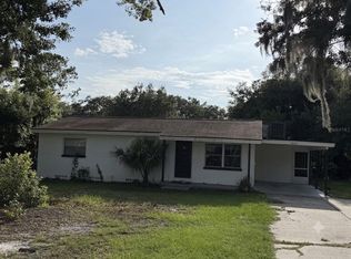 3015 Der Rd, Plant City, FL 33566