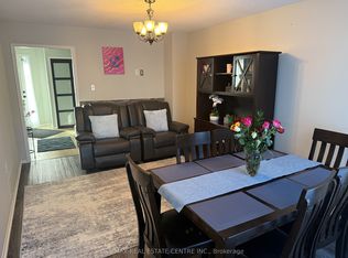 33 Middlemiss Cres, Cambridge, ON N1T1R5