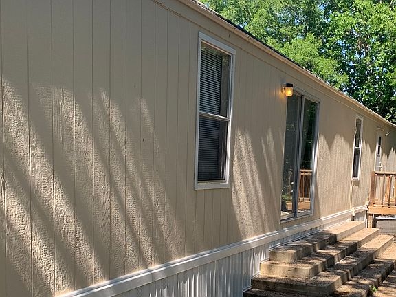 3rd image of 407 JULY LN