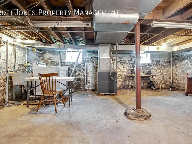 172 Main St — Photo 32