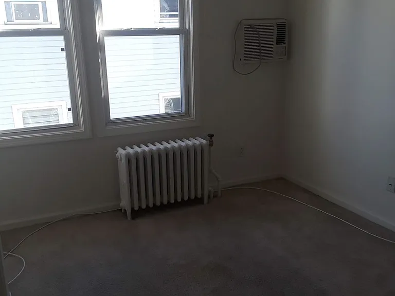 48 Sherman St #2L — Photo 7