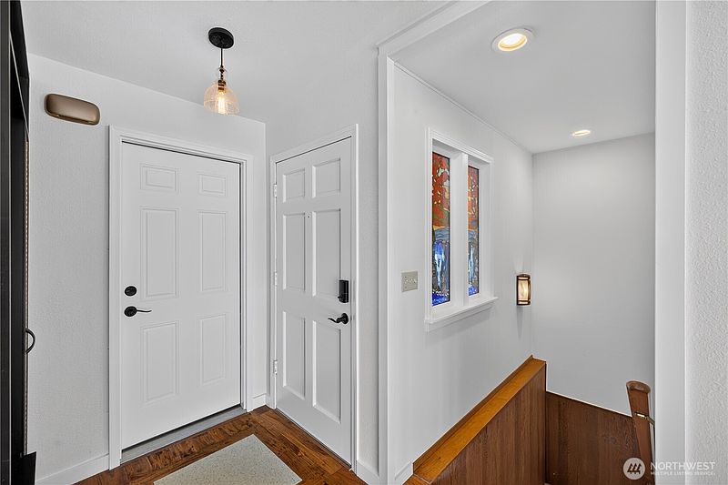3rd image of 4808 Glasgow Way