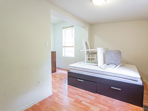 2nd image of 1528 N 18th St #1