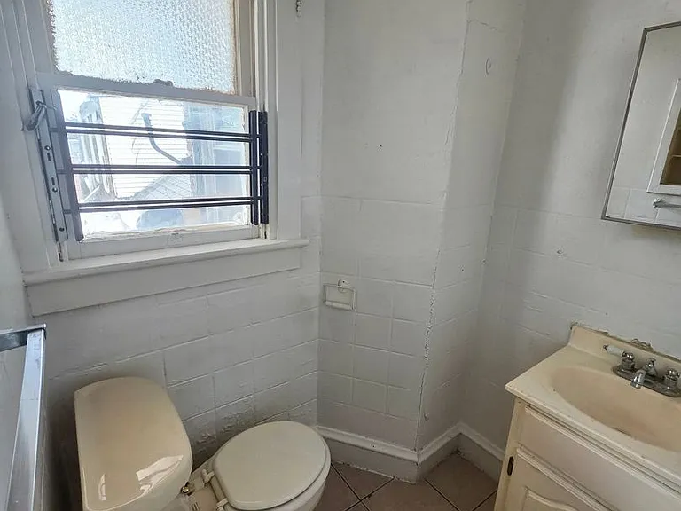 435 N 6th St — Photo 15