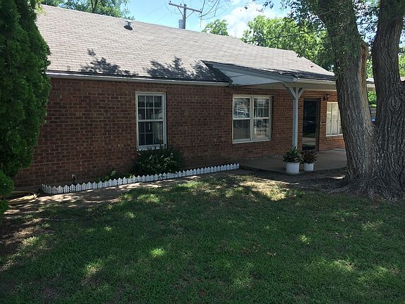 5th image of 2310 N Washington St