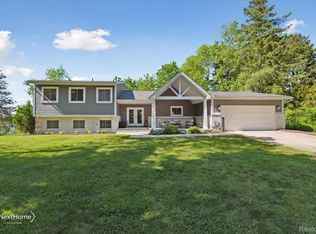 47400 W Huron River Dr, Belleville, MI 48111
