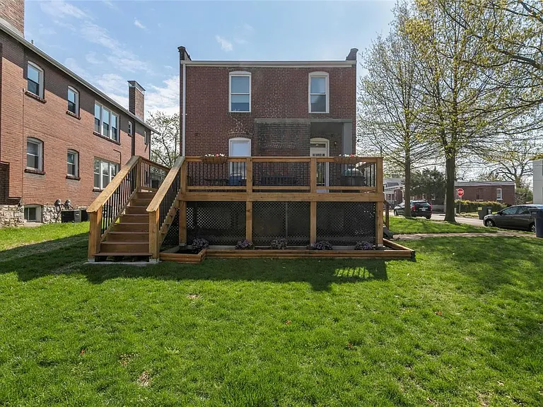 Huge custom deck for get togethers and grilling