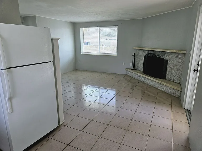 900 Nantucket Rd — Photo 7