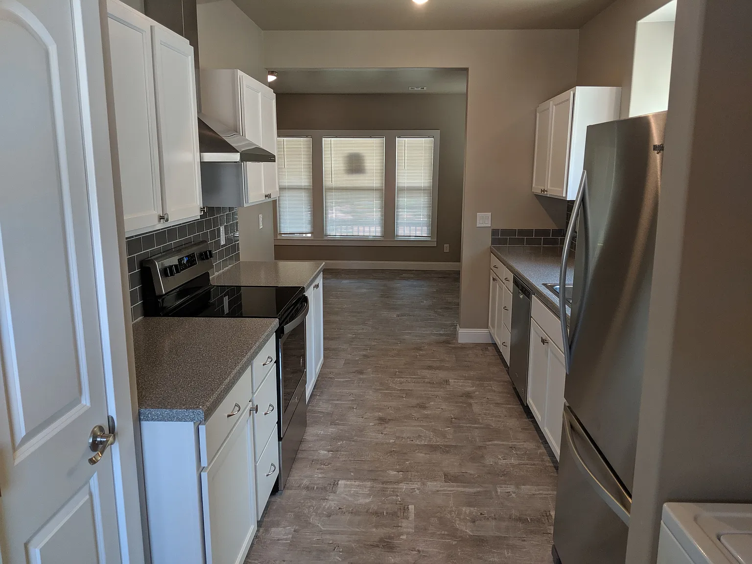 5 bed, 5.5 bath, $3,750 — Photo 2