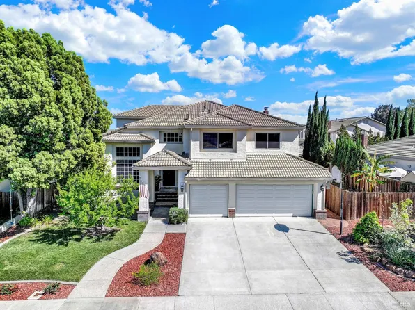 113 Deerglen Circle, Vacaville, CA 95687