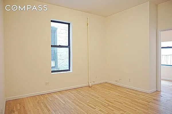 Rented by Compass | media 12