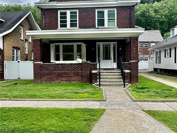 3rd image of 293 Riverside Dr