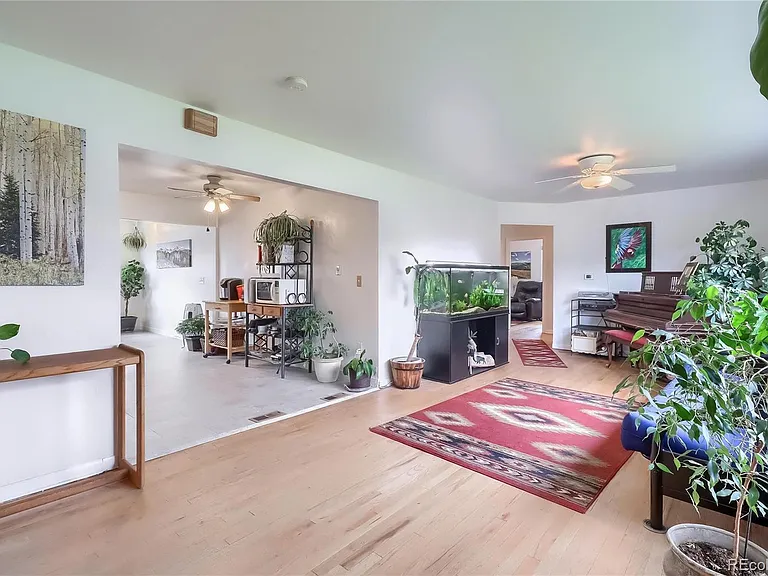4757 S Jason St — Photo 3