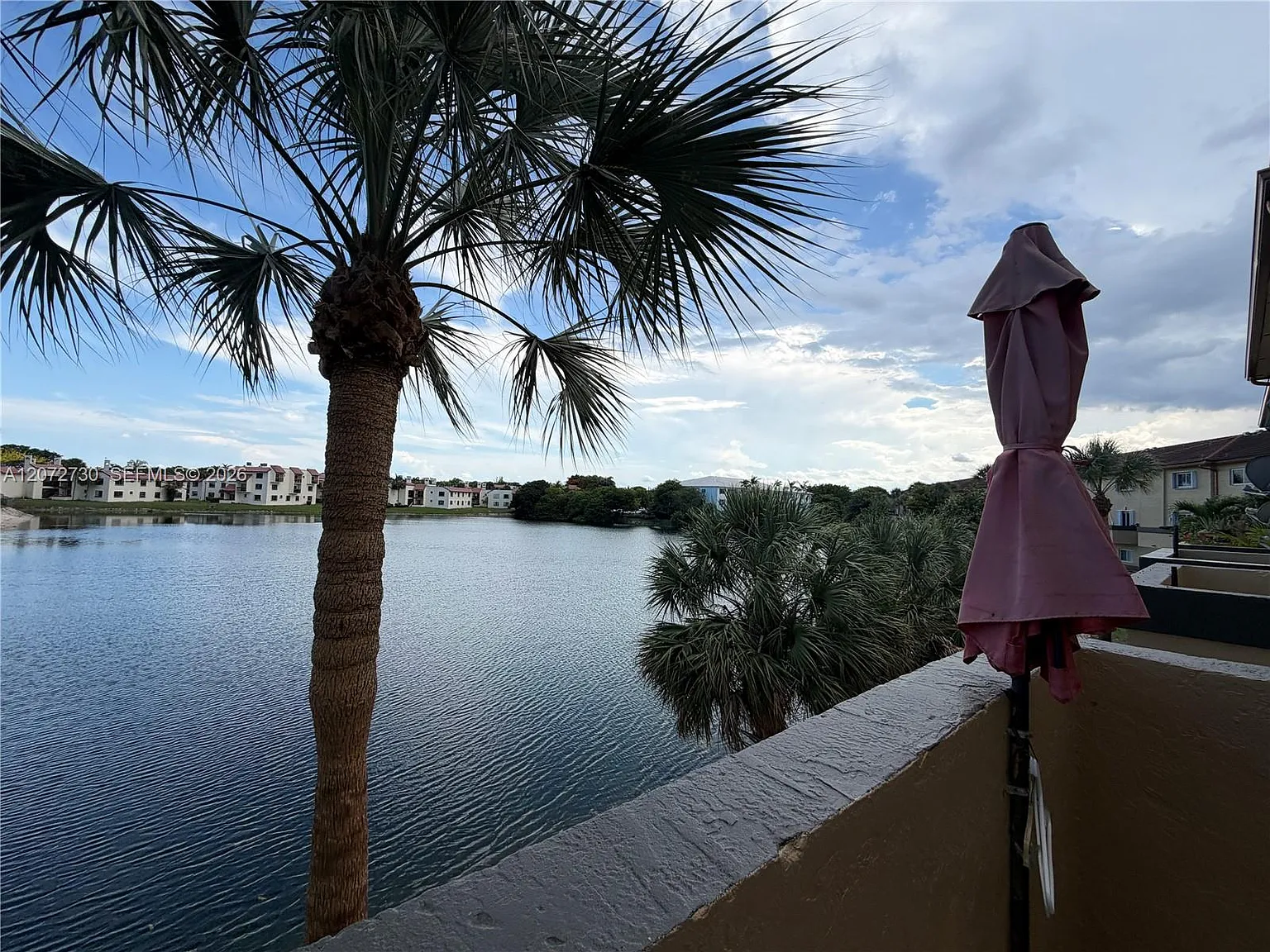 Waterview Condo — Photo 2
