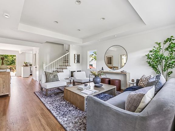 3rd image of 44 Catalpa Avenue