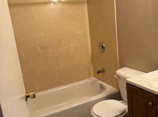 9114 New Maple Rd, Louisville, KY 40229