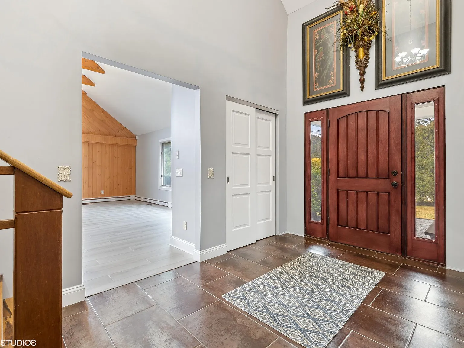3 bed, 2.5 bath, 3000 sqft, $5,000 — Photo 3
