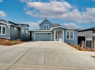422 W 21st St, The Dalles, OR 97058