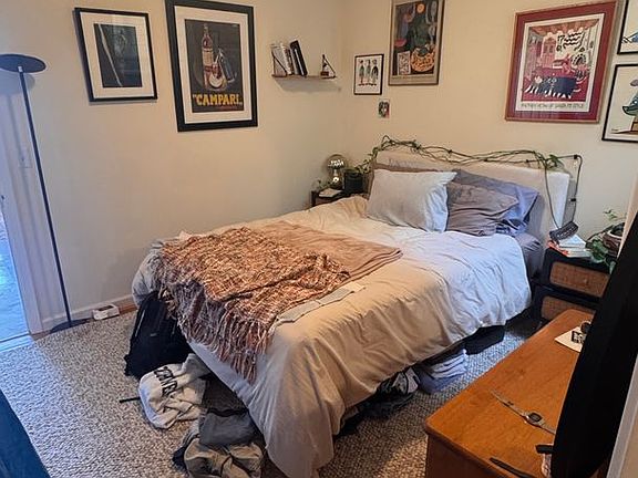 4th image of 206 Cornwall St