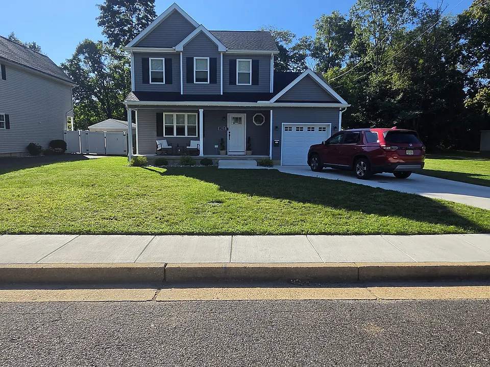 316 Oak St
