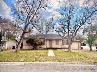1314 Gardien St, Gonzales, TX 78629