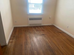 47 Pershing Ave, Valley Stream, NY 11581