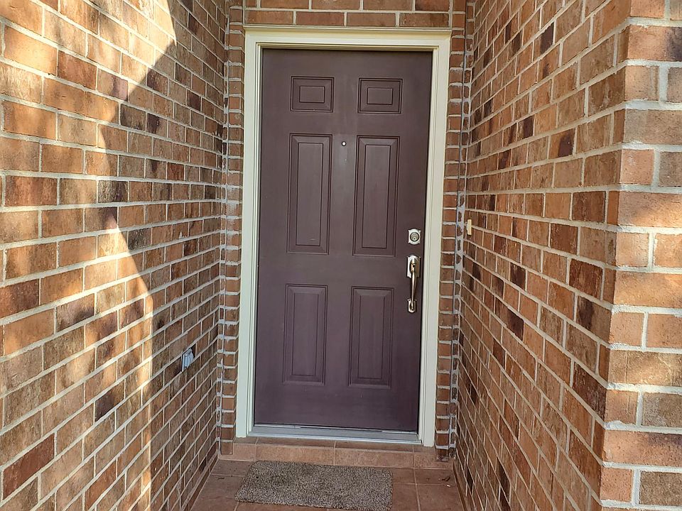 1st image of 1813 Treasure Oaks Dr