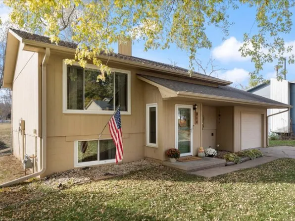 814 Timber Ln, Glenwood, IA 51534