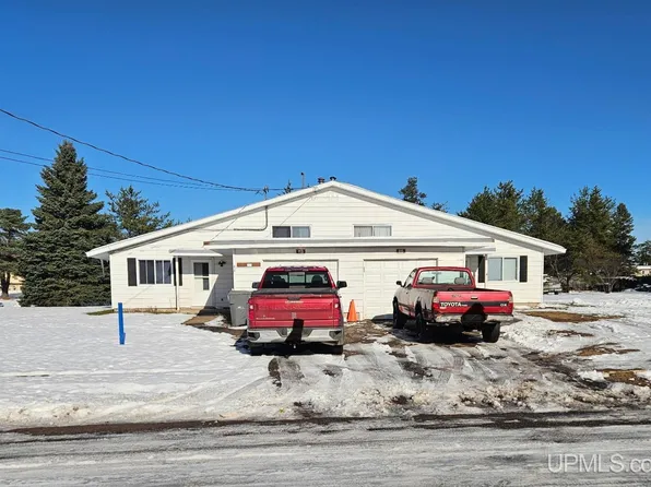 113-115 Crusader St, Gwinn, MI 49841