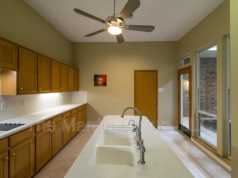 3215 San Sebastian Dr — Photo 17