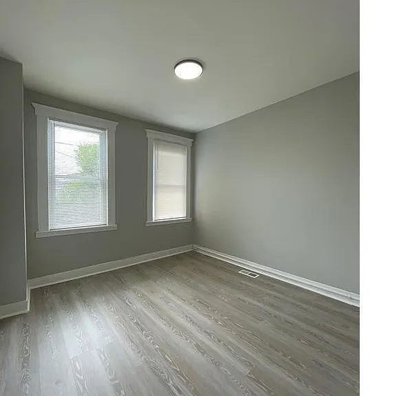 1700 N Pulaski St — Photo 11