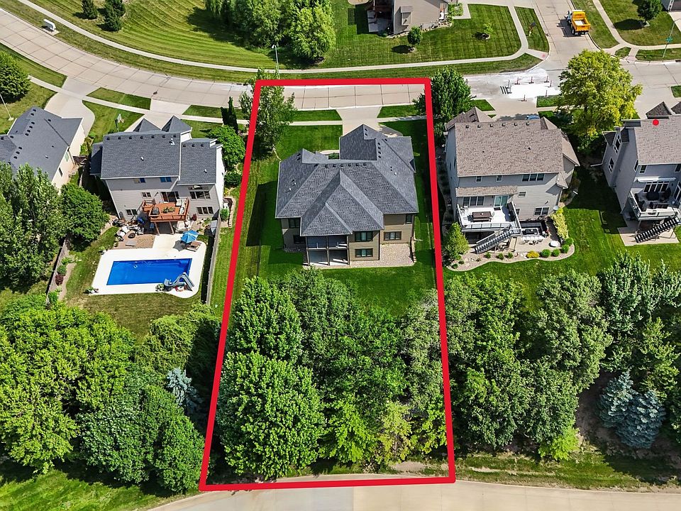 1st image of 16636 Tanglewood Dr